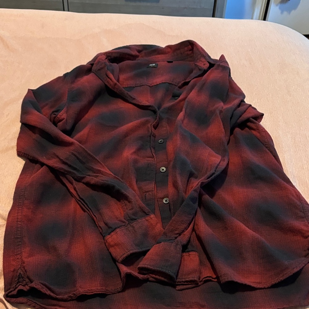 Uniqlo Red and Black Casual Button Down Shirt